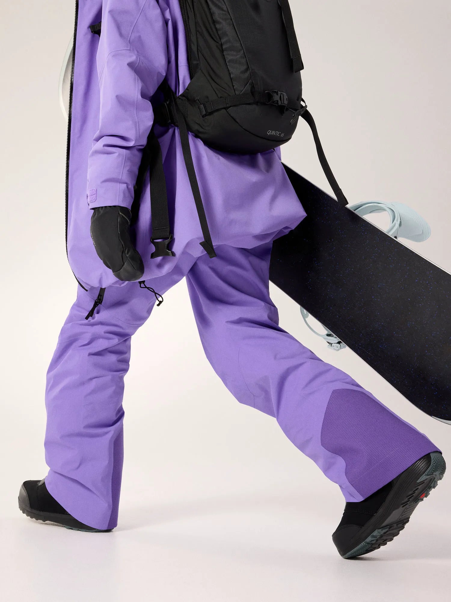 Aster / Black