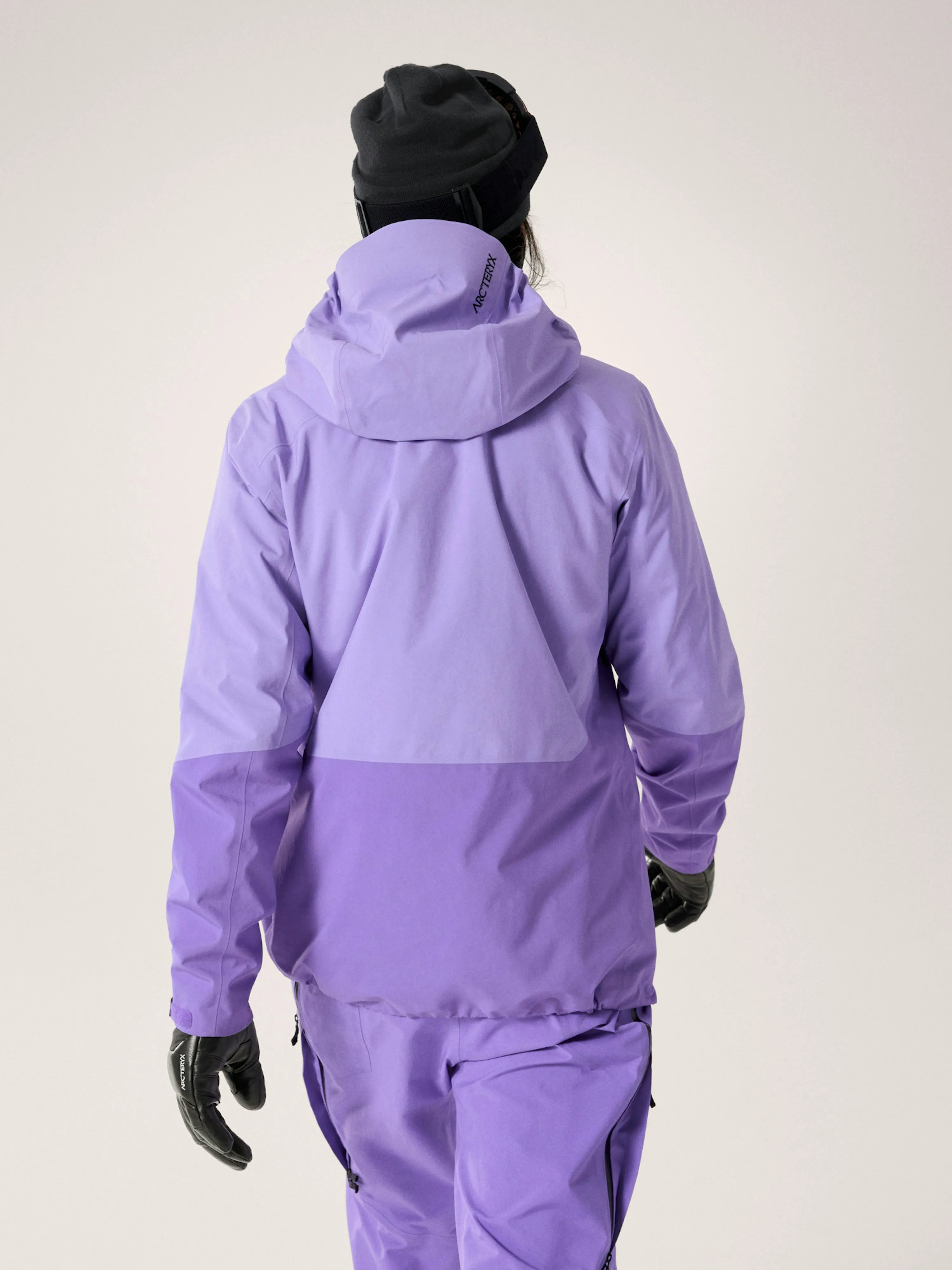 Aster / Black