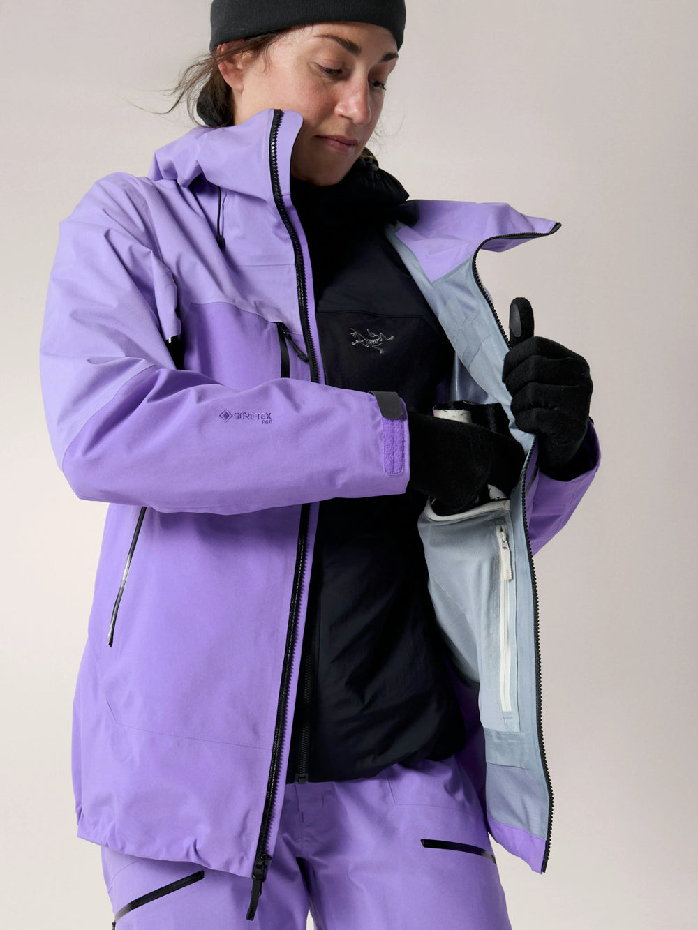 Aster / Black