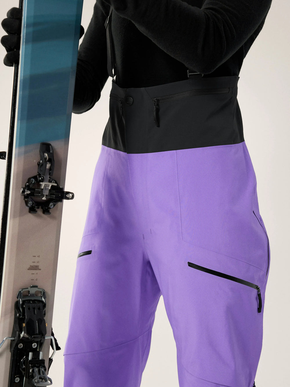Aster / Black