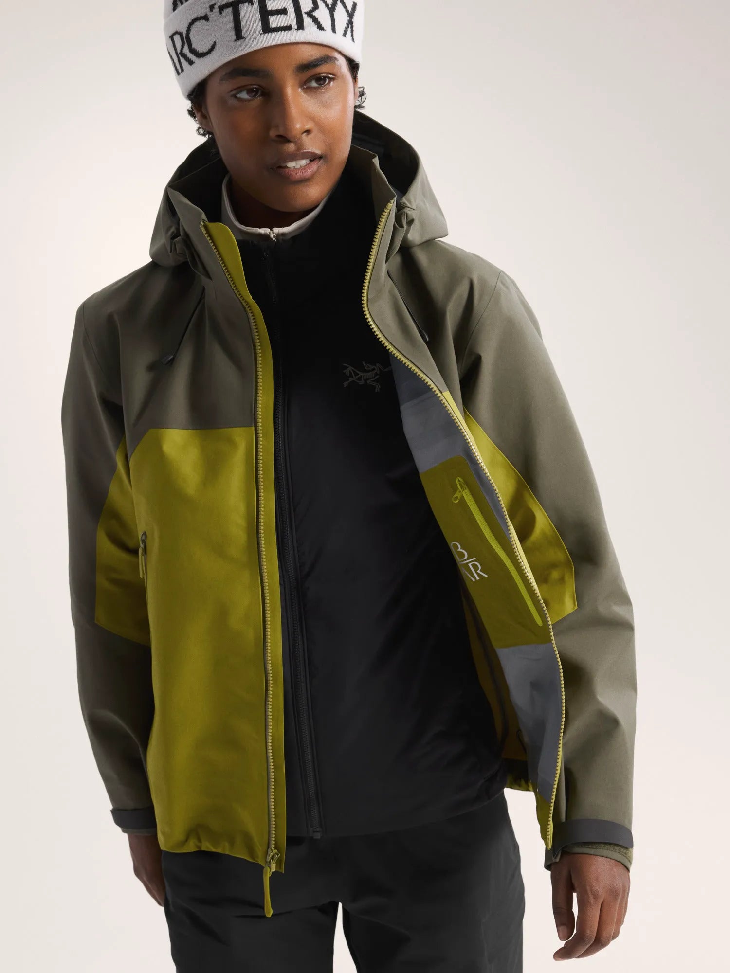 Tatsu / Olive Moss