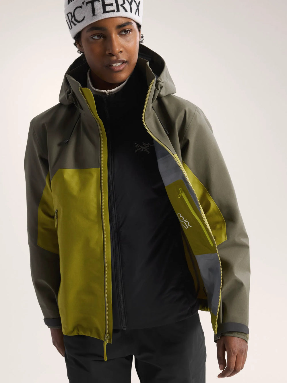 Tatsu / Olive Moss