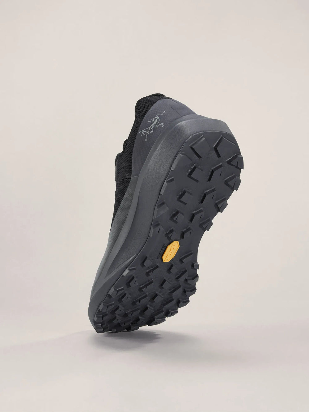 Black / Cloud